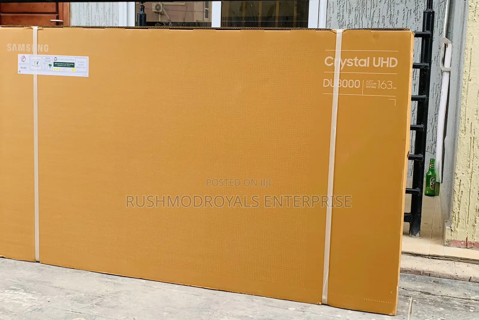 Samsung Du8000: The Affordable 65-Inch Smart Tv