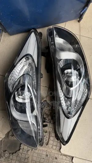 Hyundai Elantra Gt /I30 Headlight 2010,2011,2012,2013,2014,2015,2016