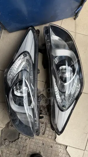 Hyundai Elantra Gt /I30 Headlight 2010,2011,2012,2013,2014,2015,2016