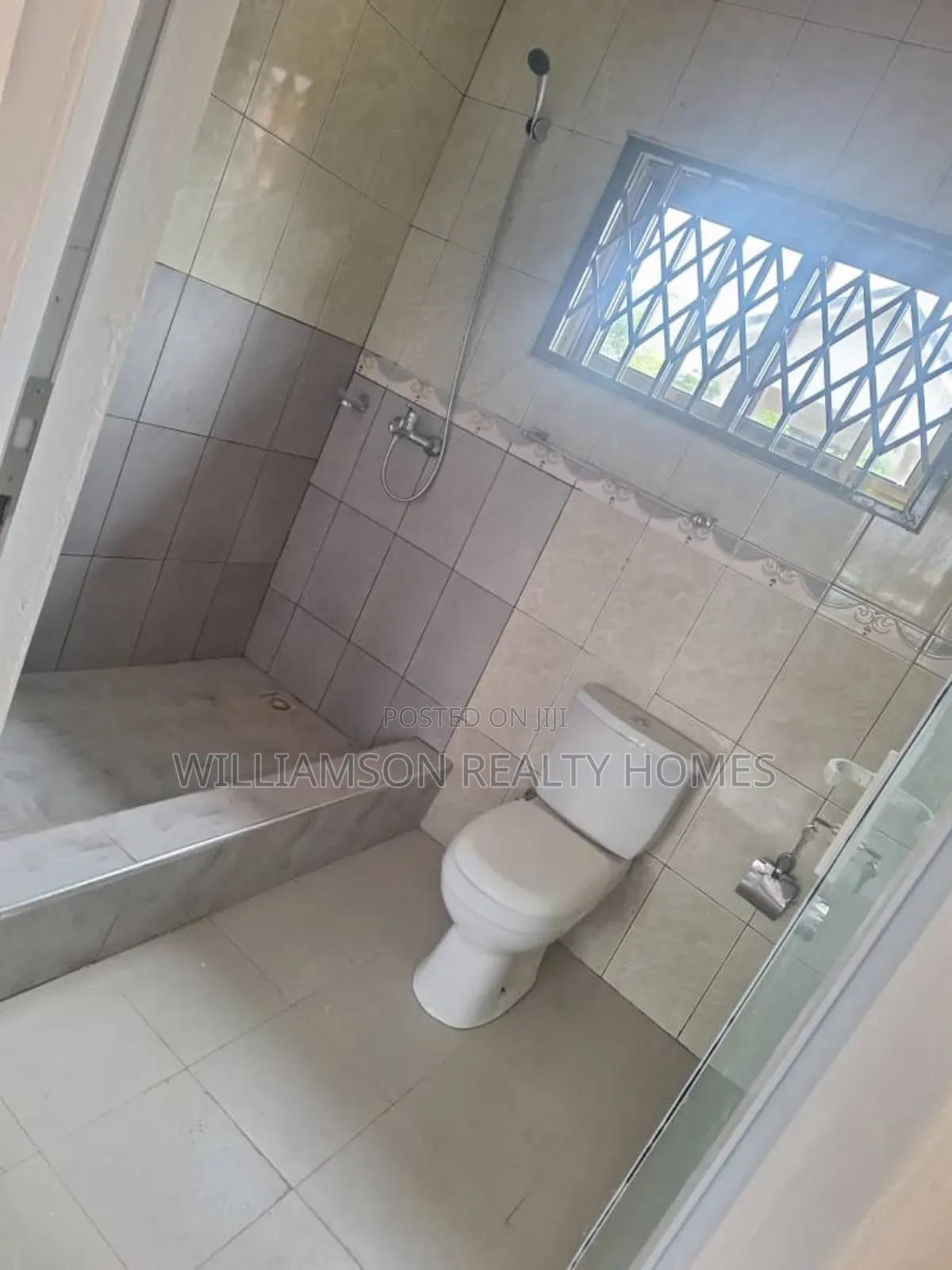 4bdrm House in Hydroform Estate,, Spintex for rent