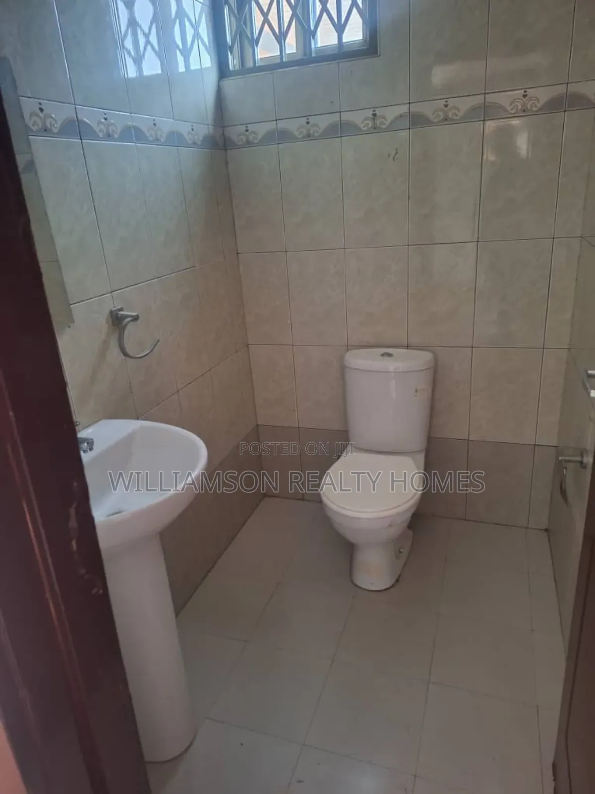 4bdrm House in Hydroform Estate,, Spintex for rent