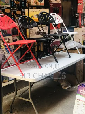 Fan Back Plastic Foldable Chairs