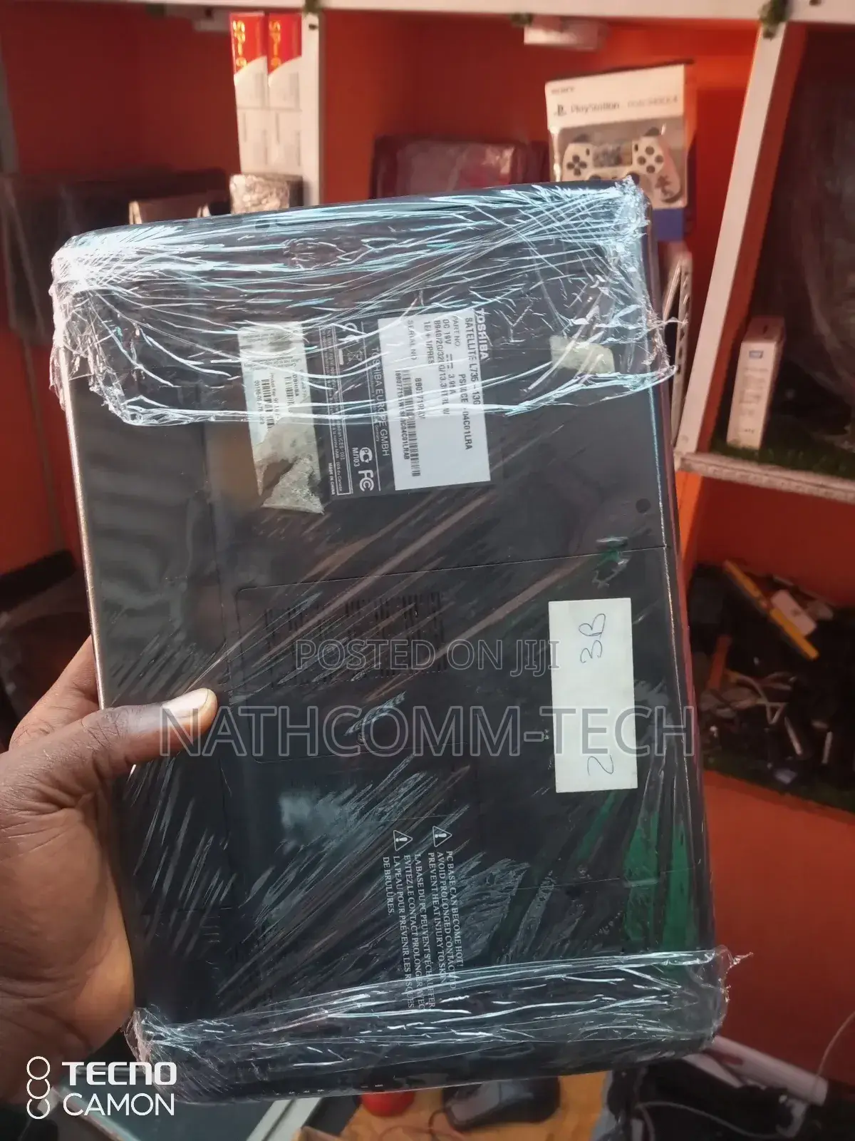 Laptop Toshiba Satellite L735 4GB Intel HDD+SSD 320GB