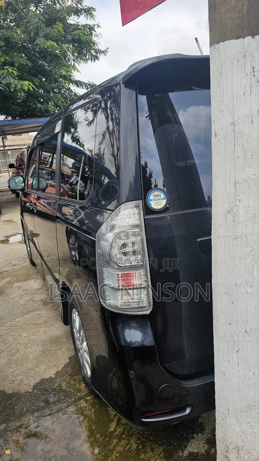 Toyota Voxy 2013 Black