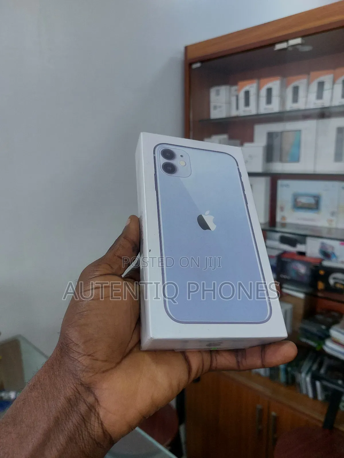 New Apple iPhone 11 128 GB Purple