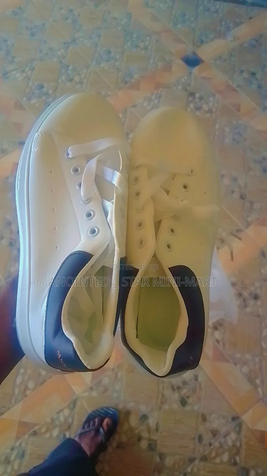 Men Fashionable Sneaker