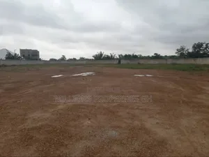 6plots 4sale Tech Oduom