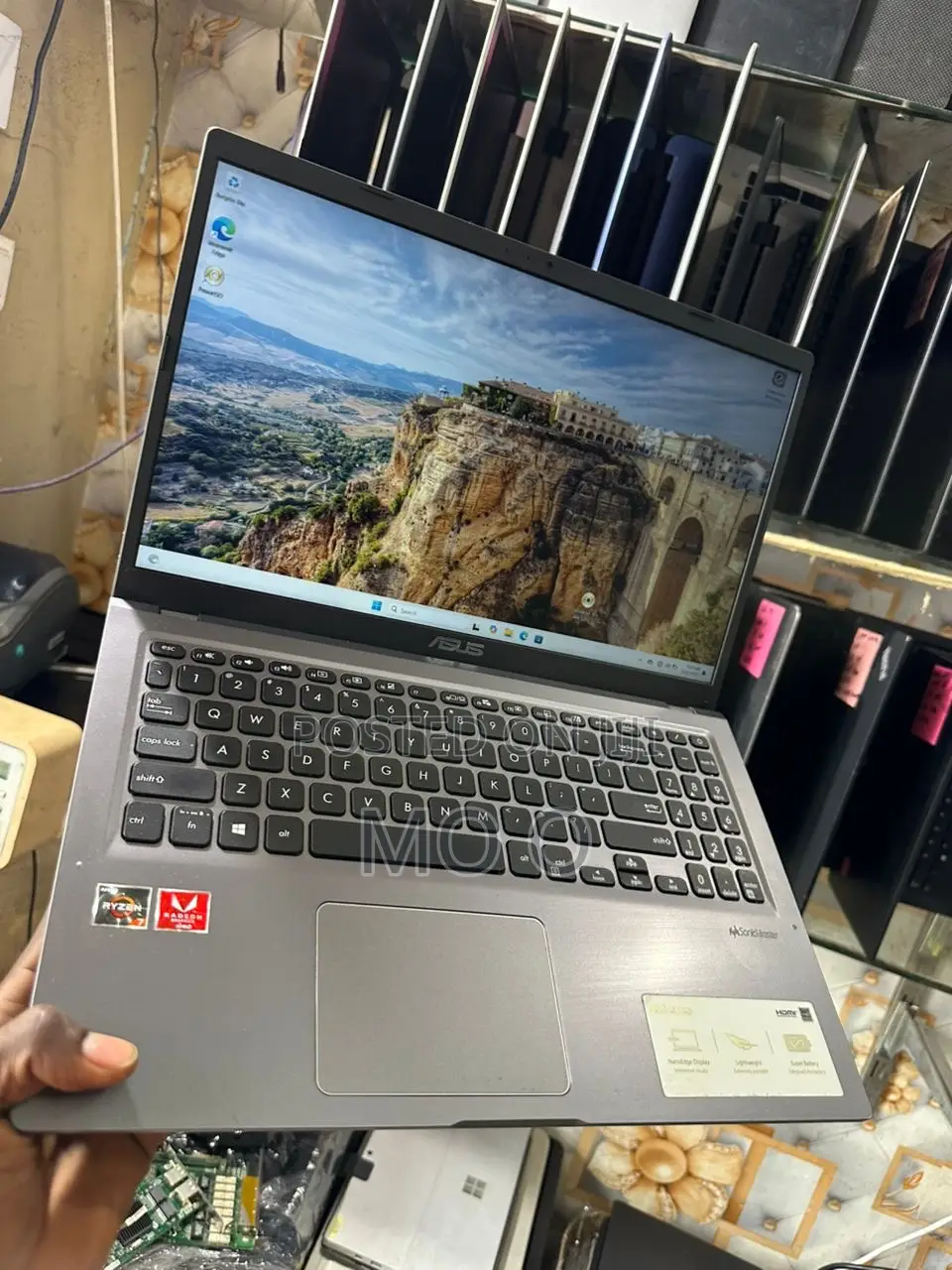 Laptop Asus X551MA 8GB AMD Ryzen 7 SSD 512GB