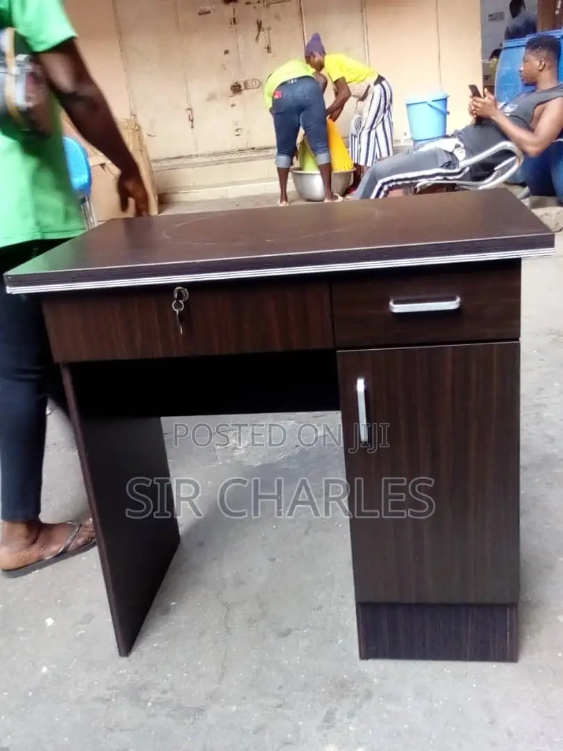 Office Desk/Table