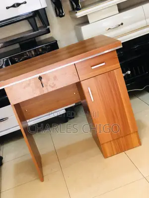 Office Desk/Table