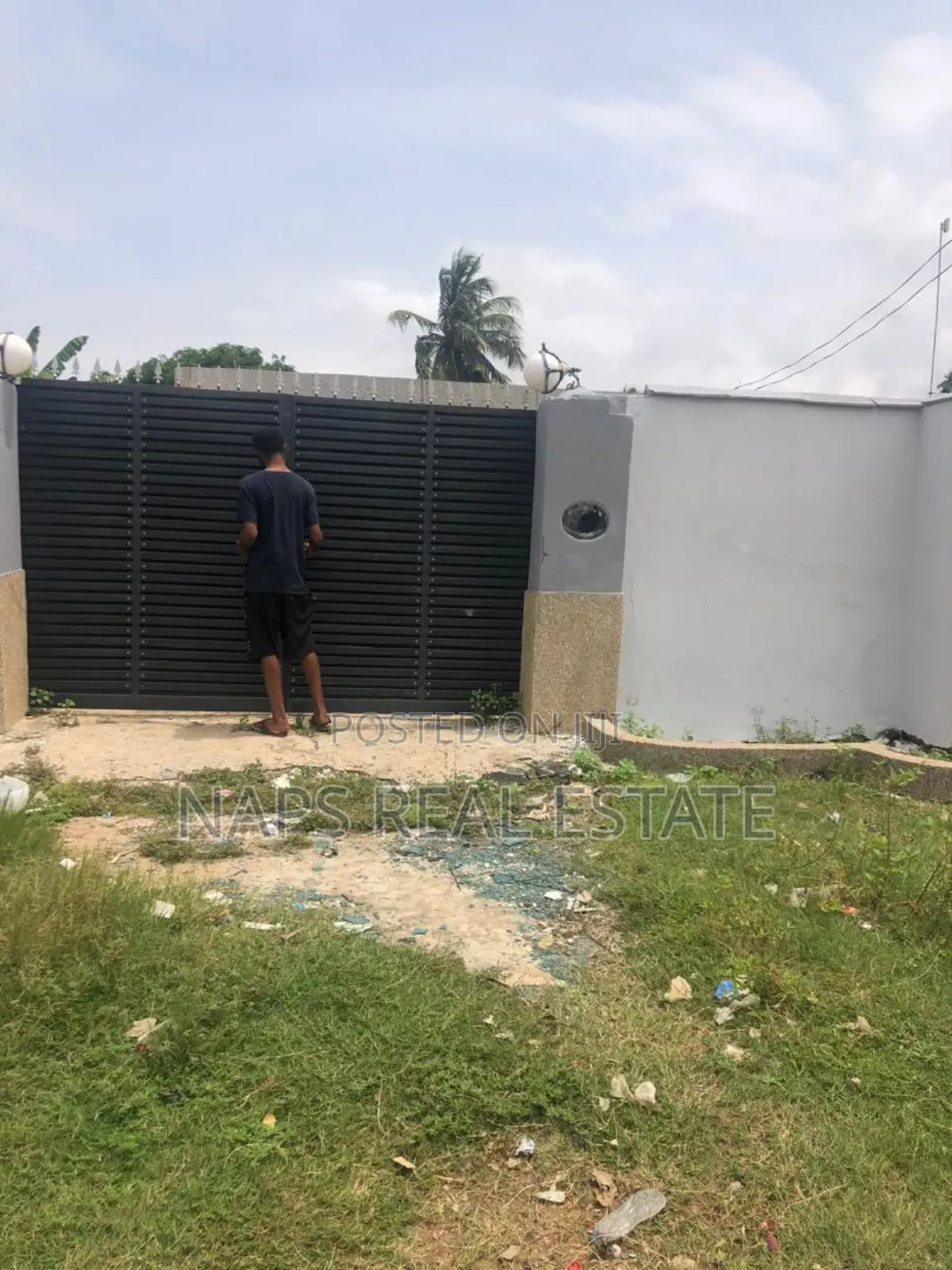 6bdrm House in Naps Real Estate, Teshie for rent
