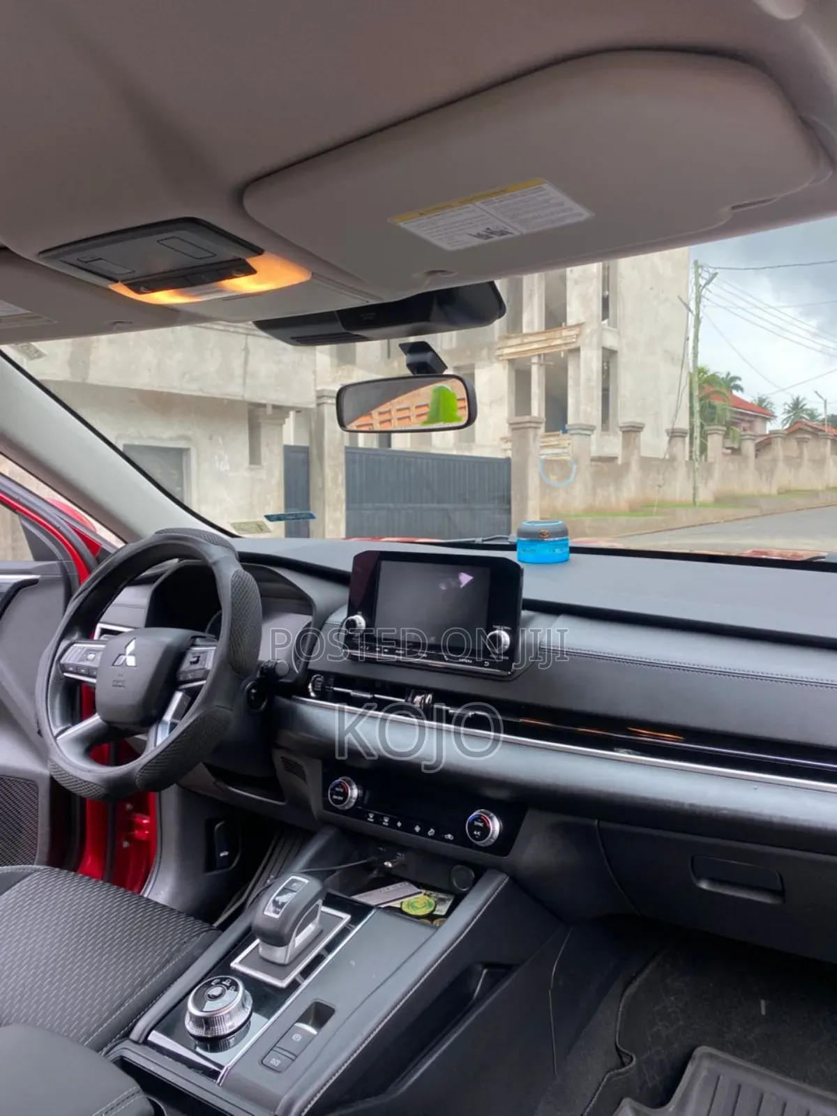 Mitsubishi Outlander 2022 Red