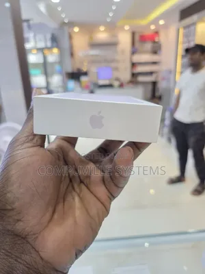 New Apple iPhone 17 256 GB Purple