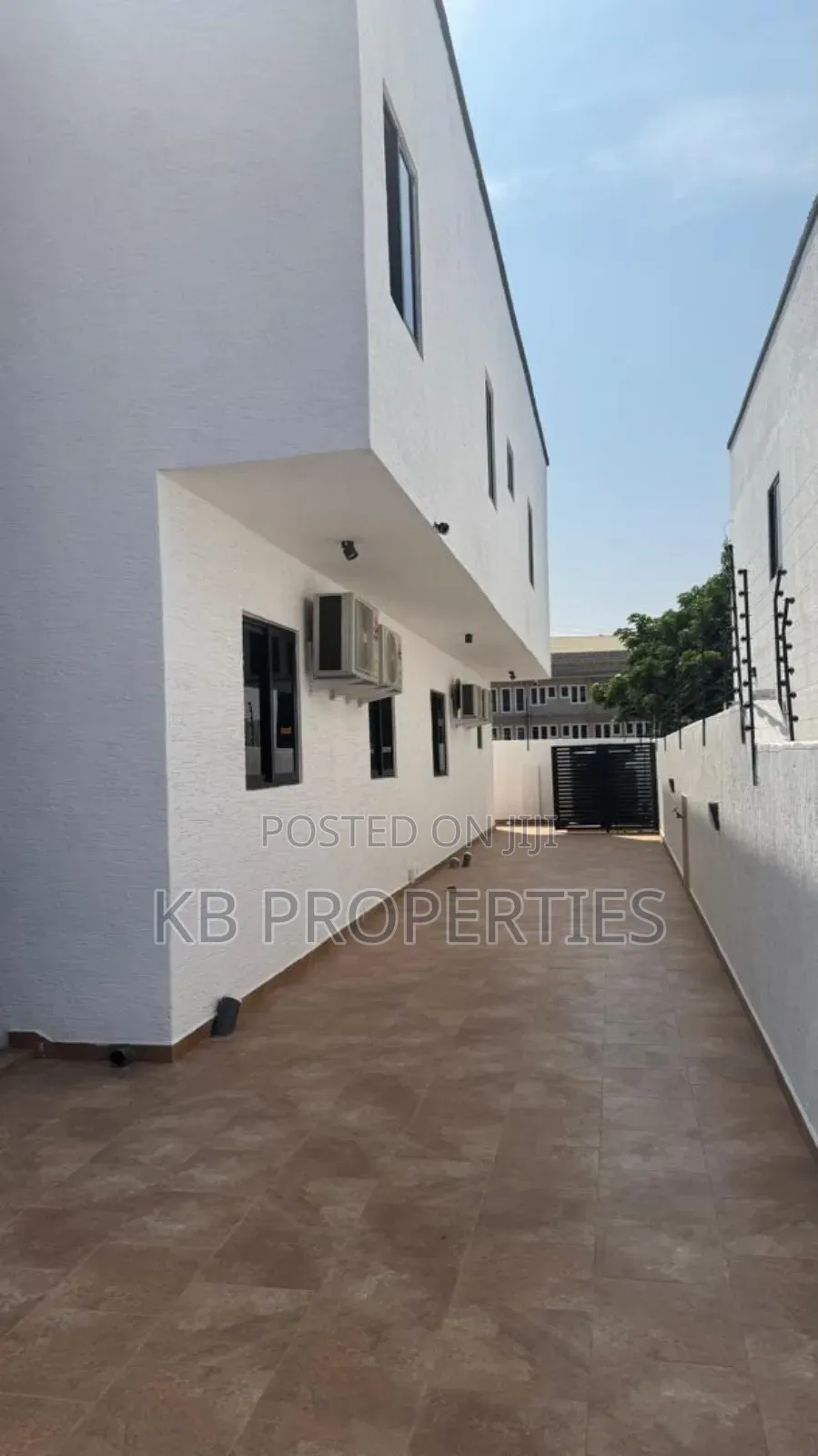 4bdrm House in Kb Properties, Spintex for rent