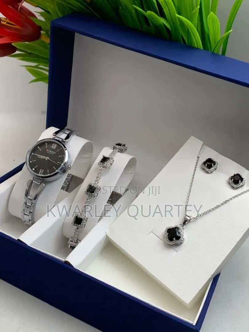 Ladies Jewelry Set