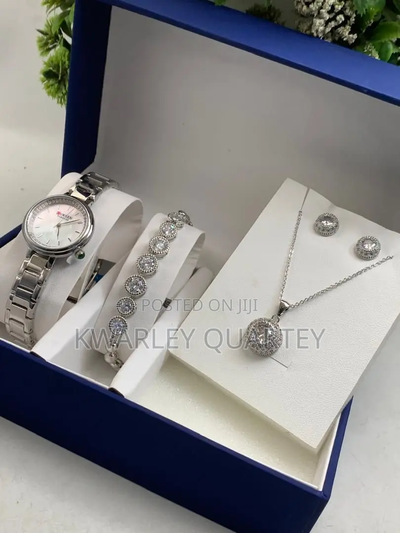 Ladies Jewelry Set