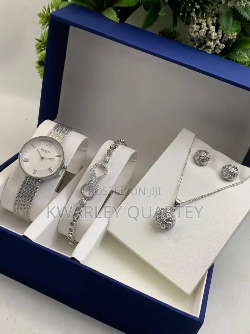 Ladies Jewelry Set