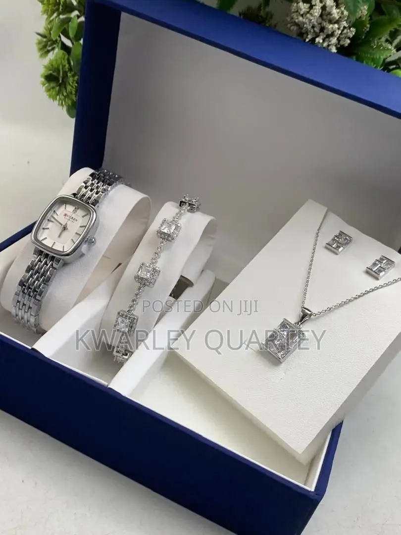 Ladies Jewelry Set
