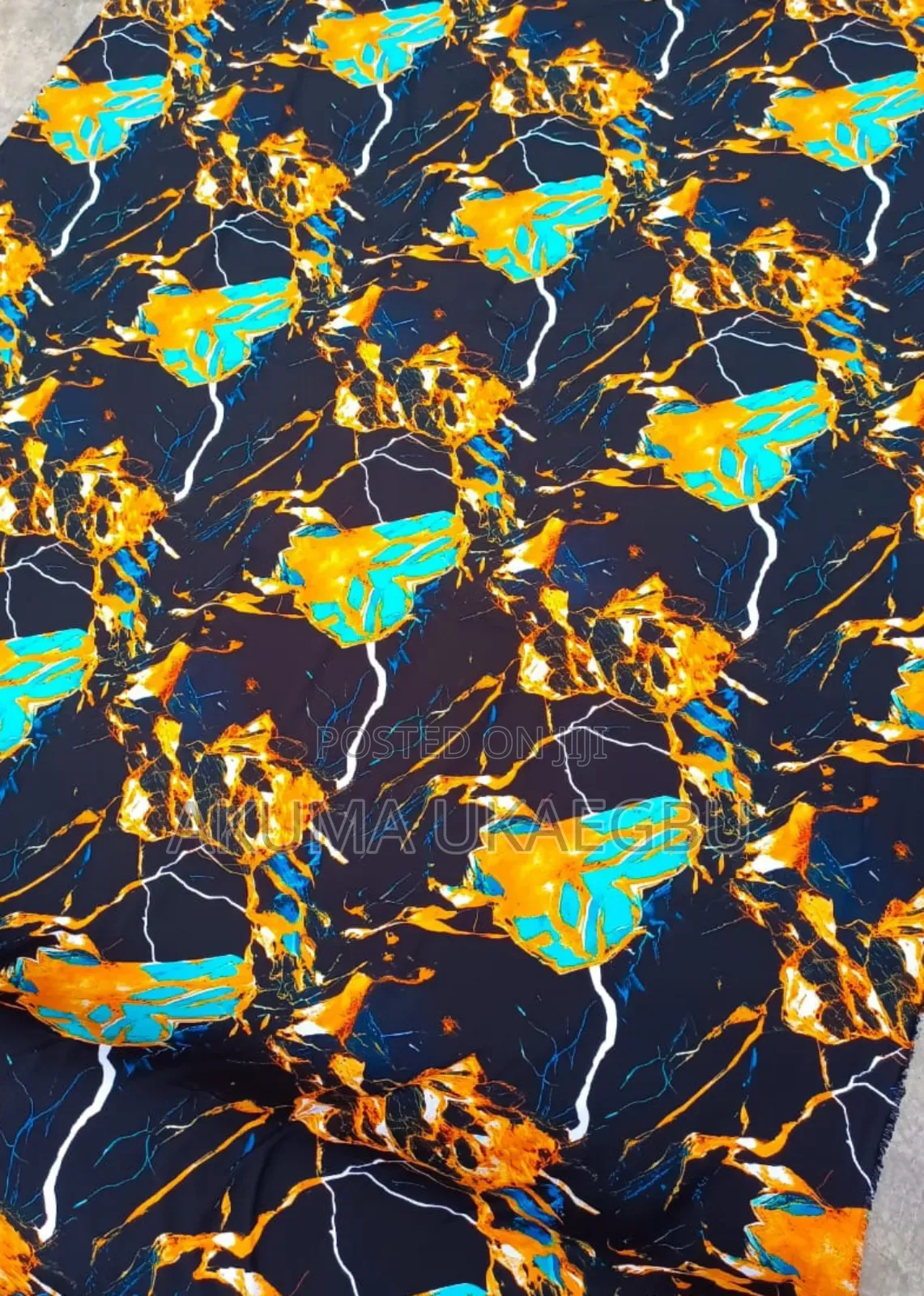 Affordable Elegance Grab Your Stunning Vintage Crepe Fabrics Today