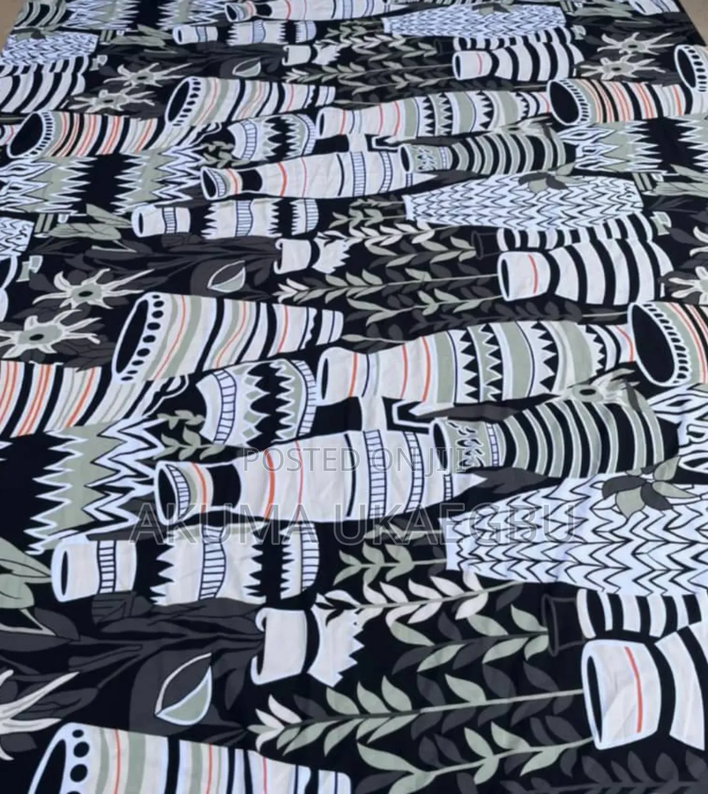 Affordable Elegance Grab Your Stunning Vintage Crepe Fabrics Today