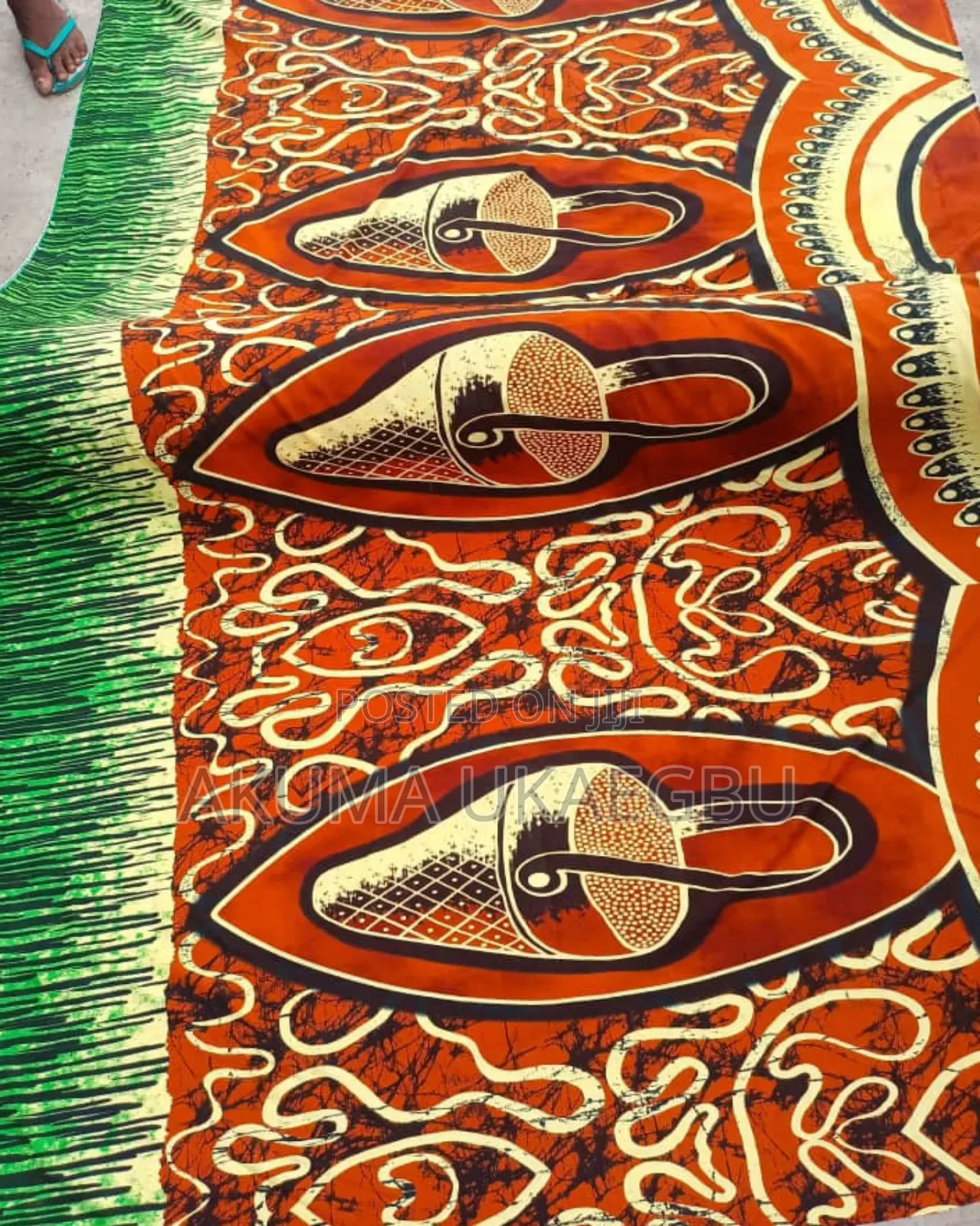 Affordable Elegance Grab Your Stunning Vintage Crepe Fabrics Today