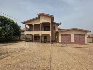 5bdrm House in Fredimens Real, Kumasi Metropolitan for sale