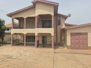 5bdrm House in Fredimens Real, Kumasi Metropolitan for sale