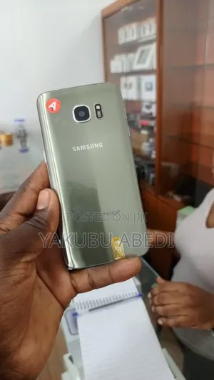 Samsung Galaxy S7 edge 64 GB Gold