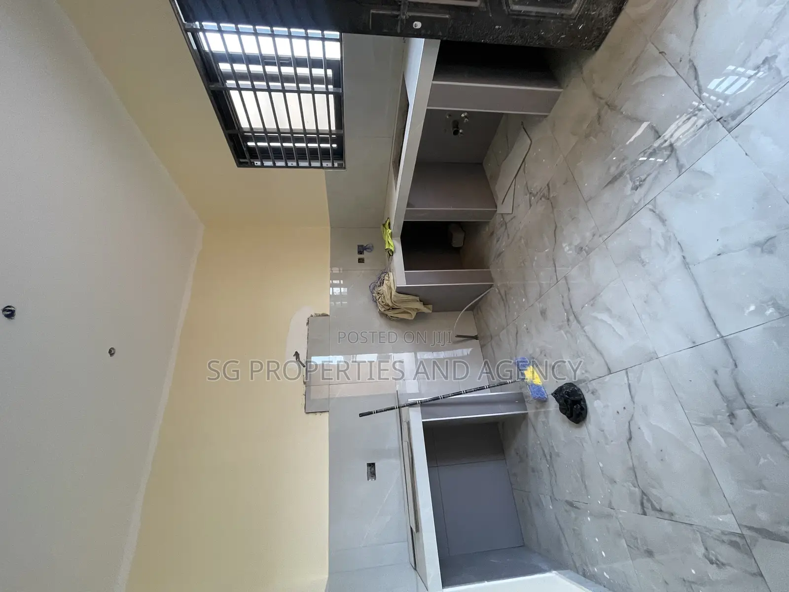 2bdrm Apartment in Lashibi, Sakumono for rent