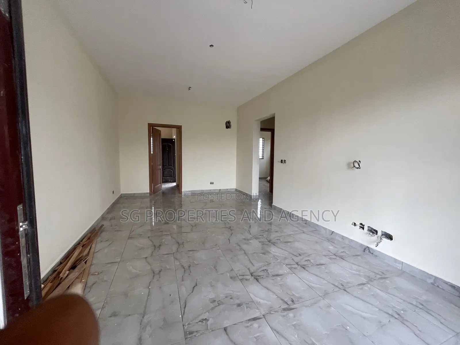 2bdrm Apartment in Lashibi, Sakumono for rent
