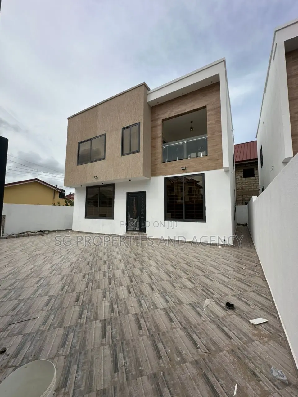 3bdrm House in Spintex, Baatsona Total for sale