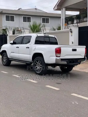 Toyota Tacoma SR5 4x2 Double Cab 127.4 in. WB 2020 White