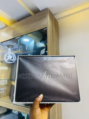 New Laptop HP Spectra 13 16GB Intel Core i7 SSD 512GB