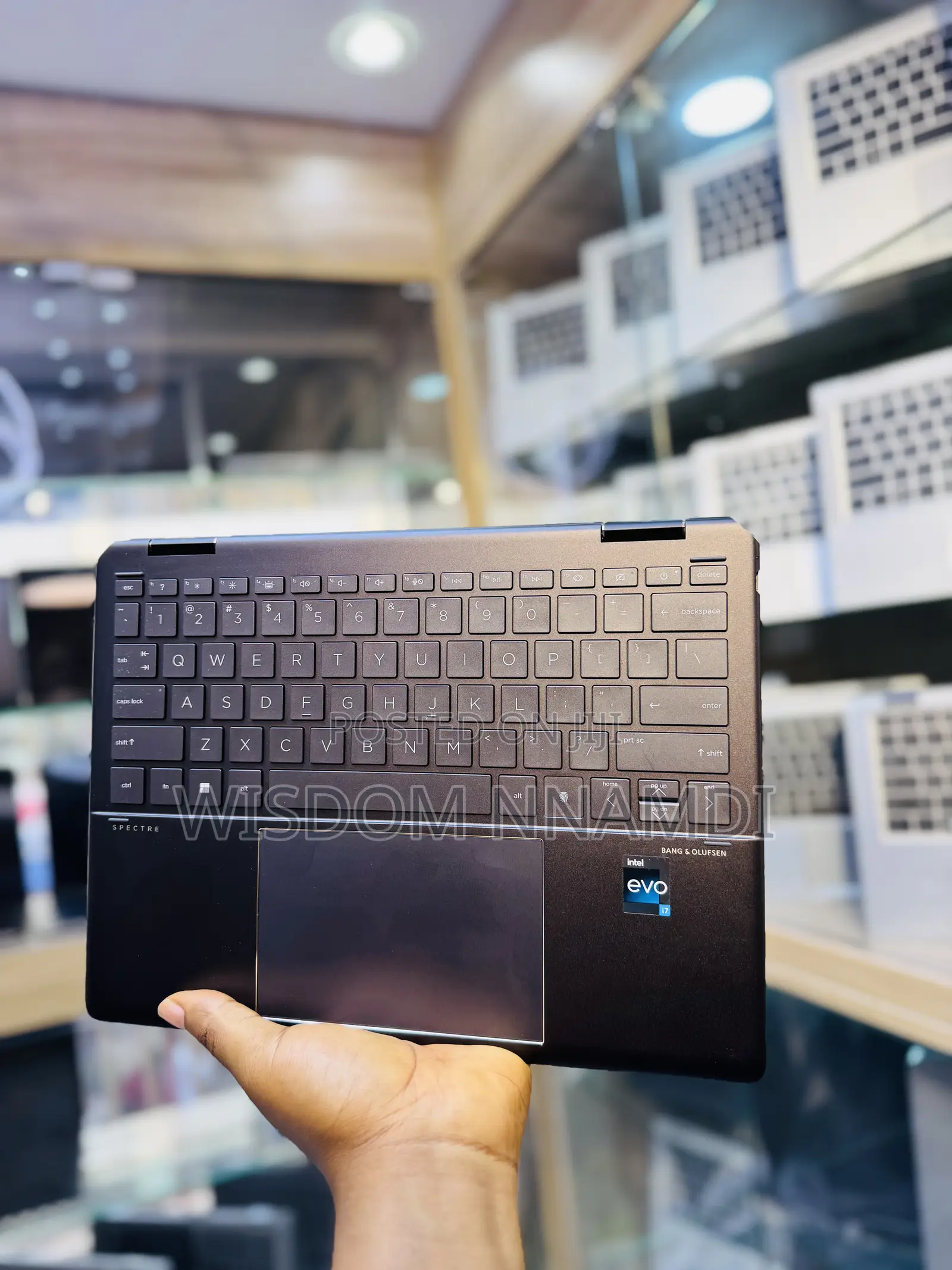 New Laptop HP Spectra 13 16GB Intel Core i7 SSD 512GB