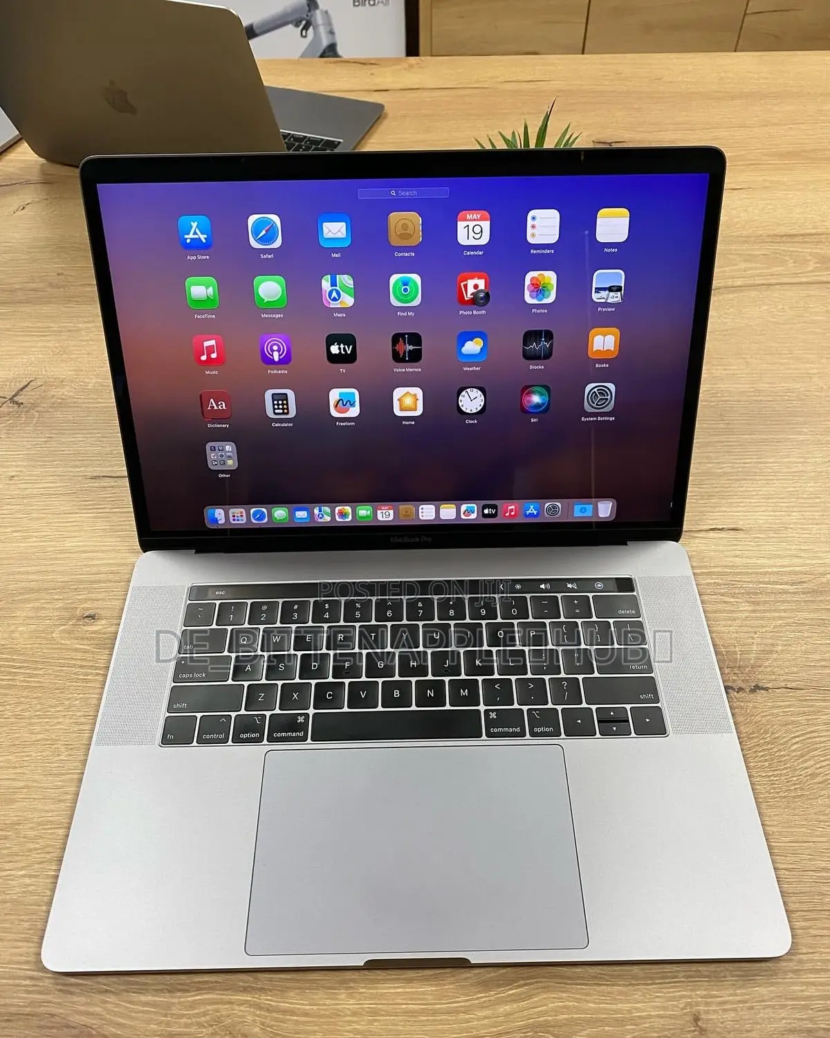 Laptop Apple MacBook Pro 8GB Intel Core I5 SSD 256GB