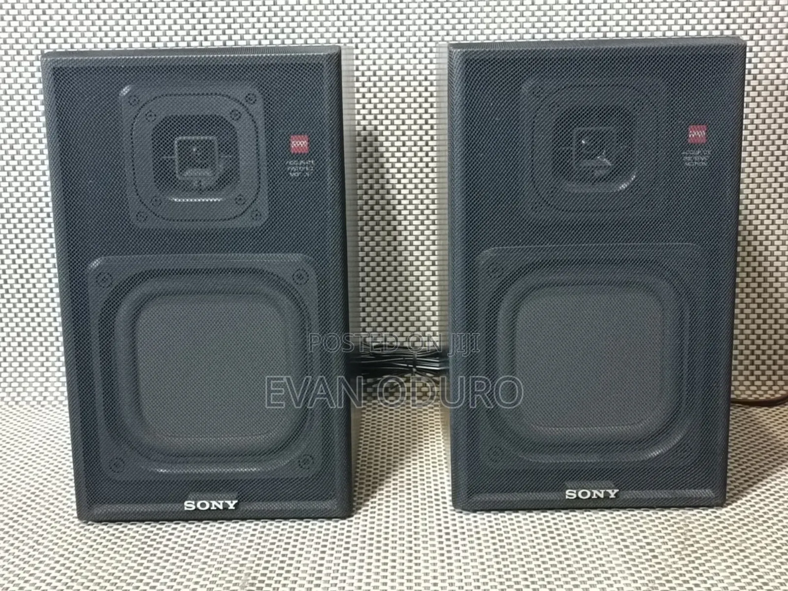 Sony Bookshelf Speakers Good Sound Quality Front or Real Speak Avr