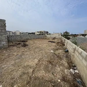 35/95 Half Plot of Land for Sale. Location:Lashibi, Price:Ghs320,000
