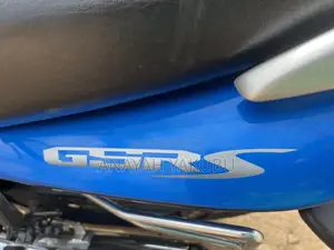 Suzuki GSR 2020 Blue