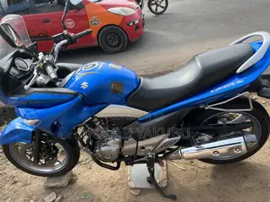 Suzuki GSR 2020 Blue