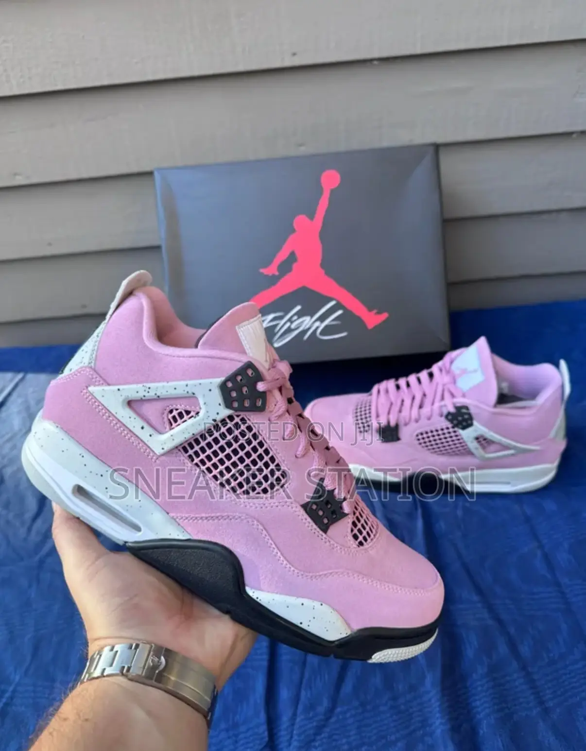 Air Jordan Retro 6 Orchid
