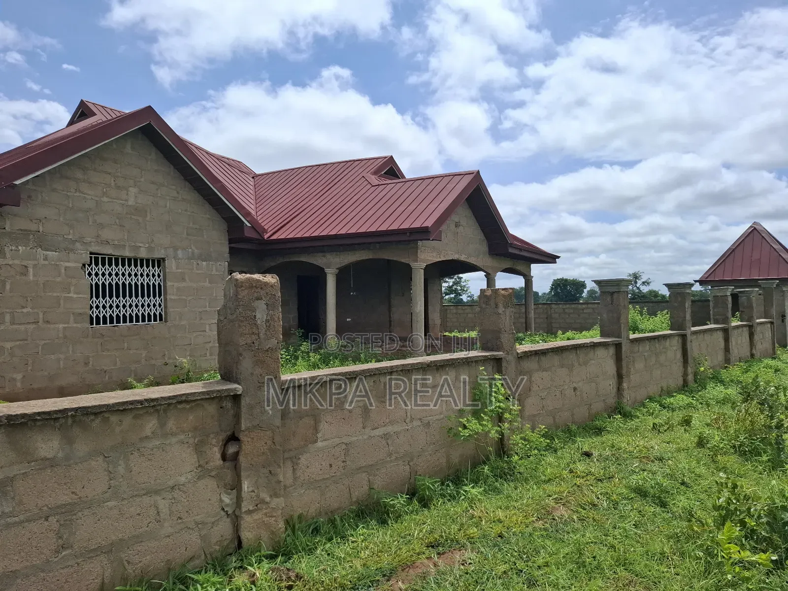 5bdrm House in Mkpa Realty, Tamale Municipal for sale