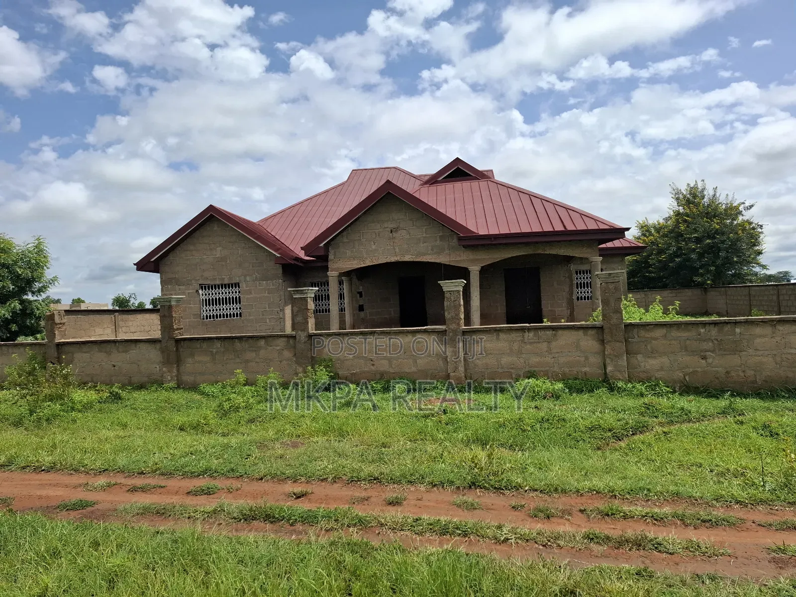 5bdrm House in Mkpa Realty, Tamale Municipal for sale