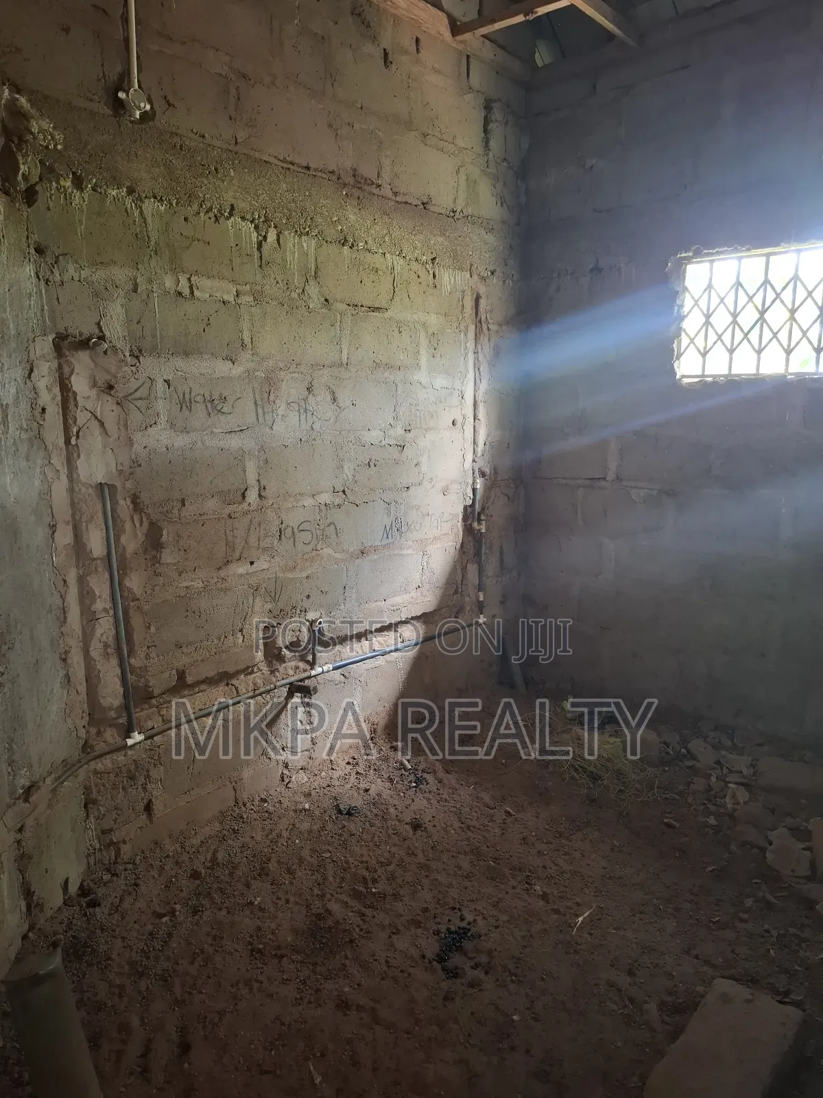 5bdrm House in Mkpa Realty, Tamale Municipal for sale