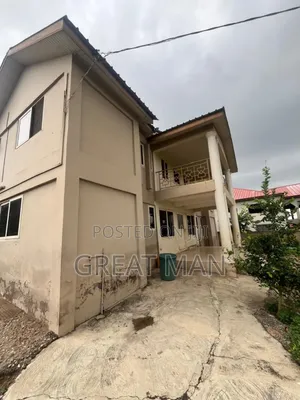 9bdrm House in Dodowa for sale