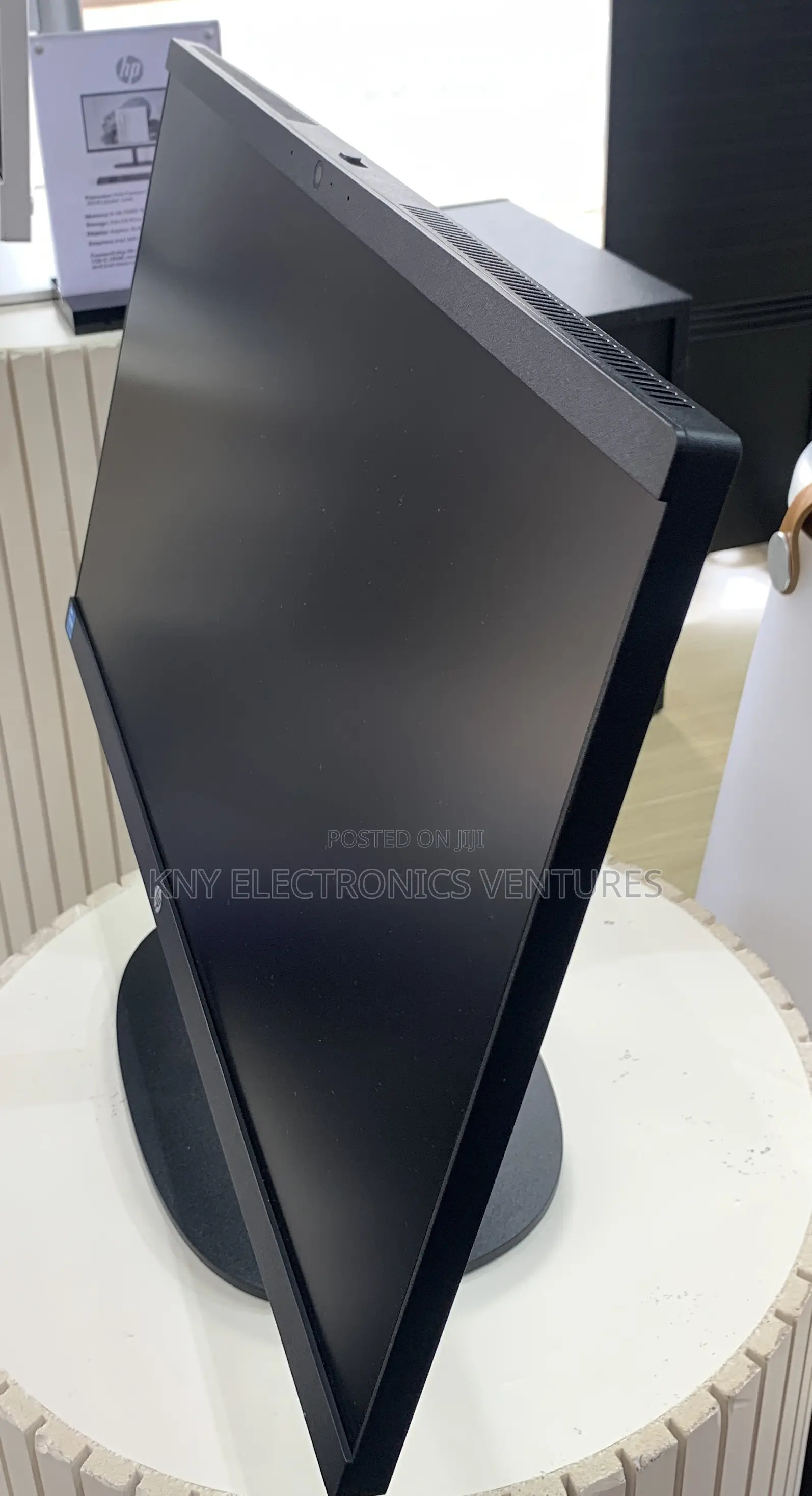 New Desktop Computer HP AiO 22 8GB Intel Core I3 SSD 512GB