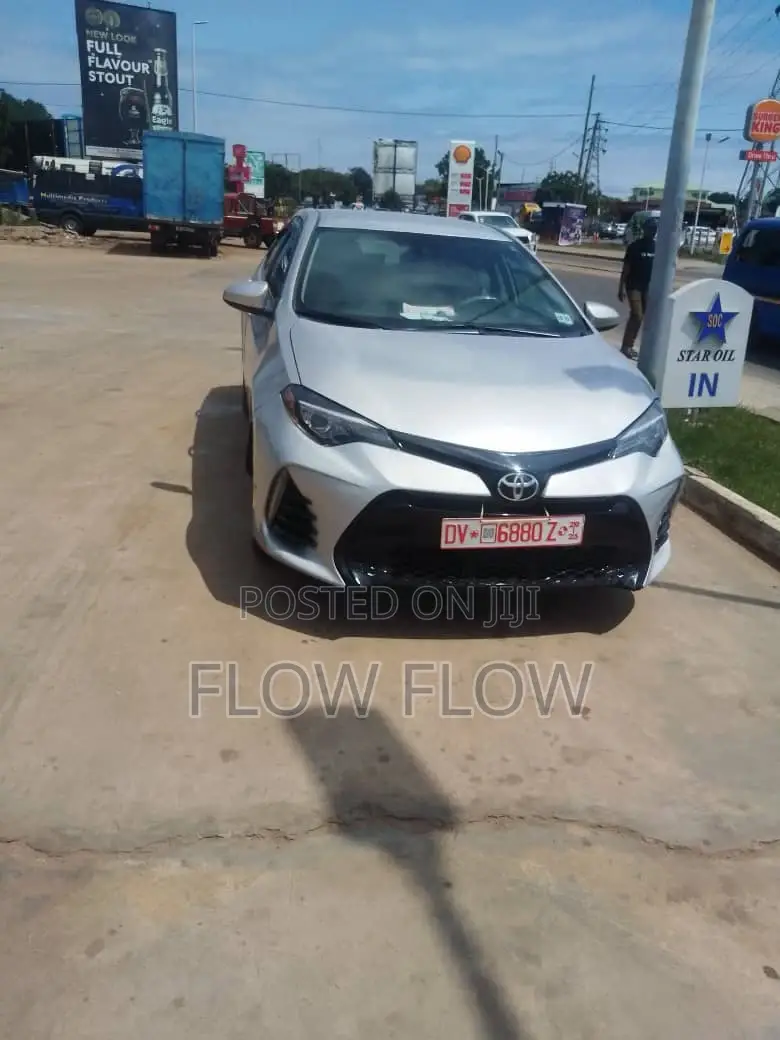 Toyota Corolla L (1.8L 4cyl 2A) 2019 Gray
