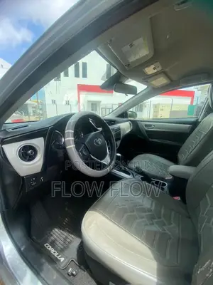 Toyota Corolla L (1.8L 4cyl 2A) 2019 Gray