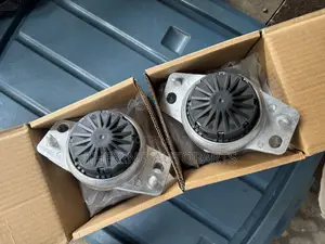 Range Rover Velar Engine Seat/Mount.