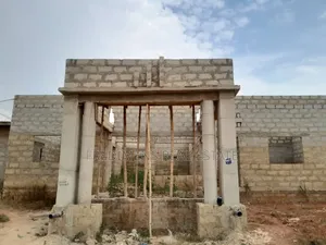 4bdrm House In Fredimens Real, Atwima Kwanwoma For Sale