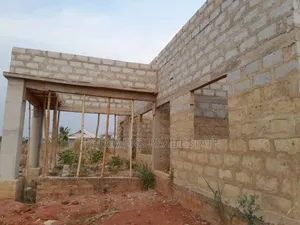 4bdrm House In Fredimens Real, Atwima Kwanwoma For Sale